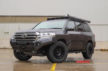 TOYOTA LANDCRUSIER VECTOR MATTE BLACK